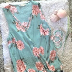 Floral sleeveless blouse